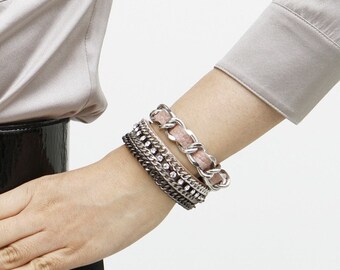 Chic Leather Bracelet (Pale Pink)