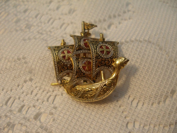 Items similar to Vintage Brooch Columbus Ship Jewelry Made In Spain ...