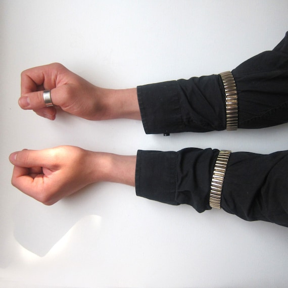 Pair retro silver chrome stretch mens shirt sleeve garters