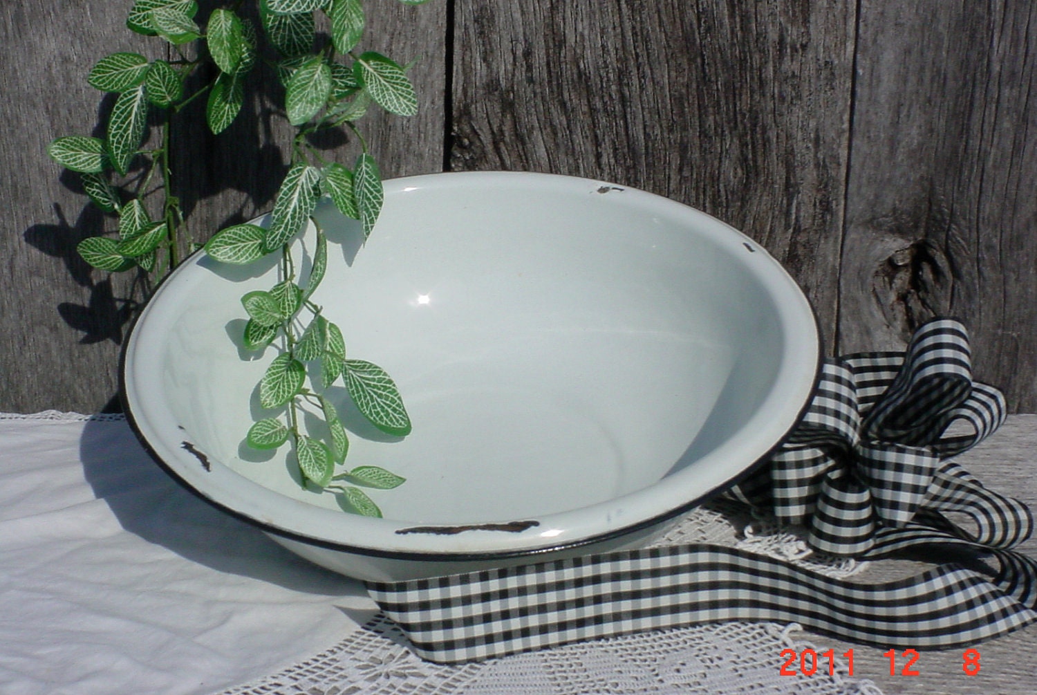 Vintage White Enamel Wash Pan Bowl