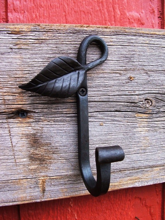 Modern Exterior Wall Hooks for Large Space