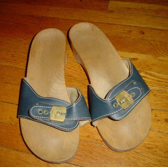 Vintage Dr. Scholl's Exercise Sandals in Navy Leather 8-9