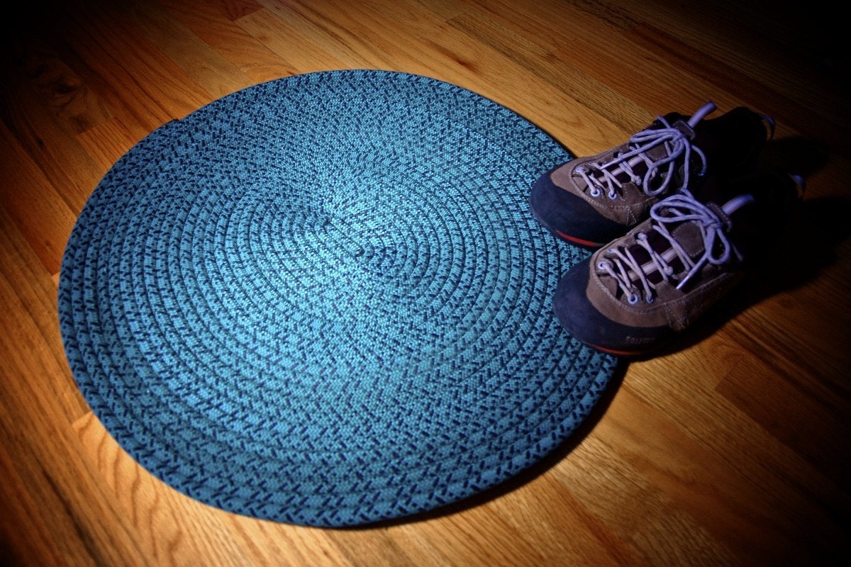 recycled climbing rope & yoga mat rug