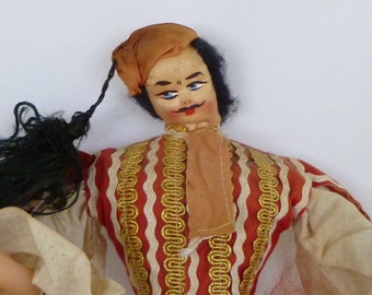 VINTAGE FOLK DOLL