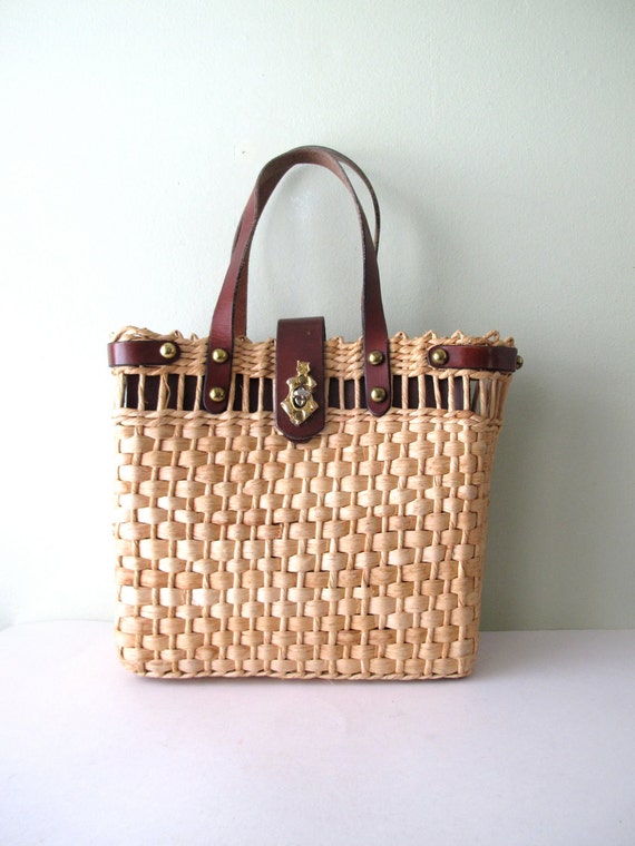 Vintage Basket Weave Straw Purse with Leather Accents // Woven
