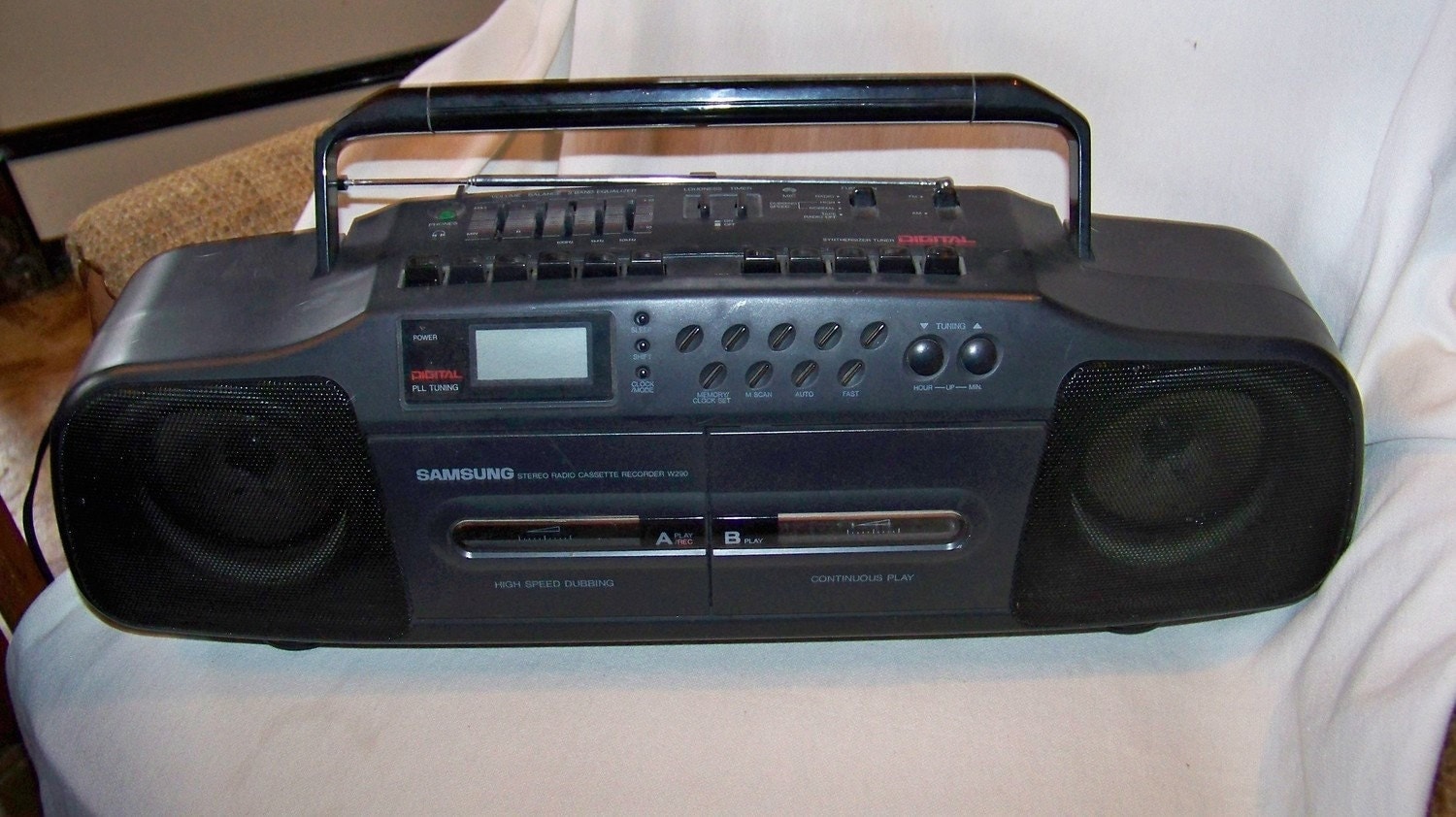 Vintage Boombox Ghetto Blaster Am Fm Dual Cassette Tape Player