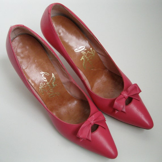 Vintage 1960s Wedding Shoes Shocking Pink Leather Bow High