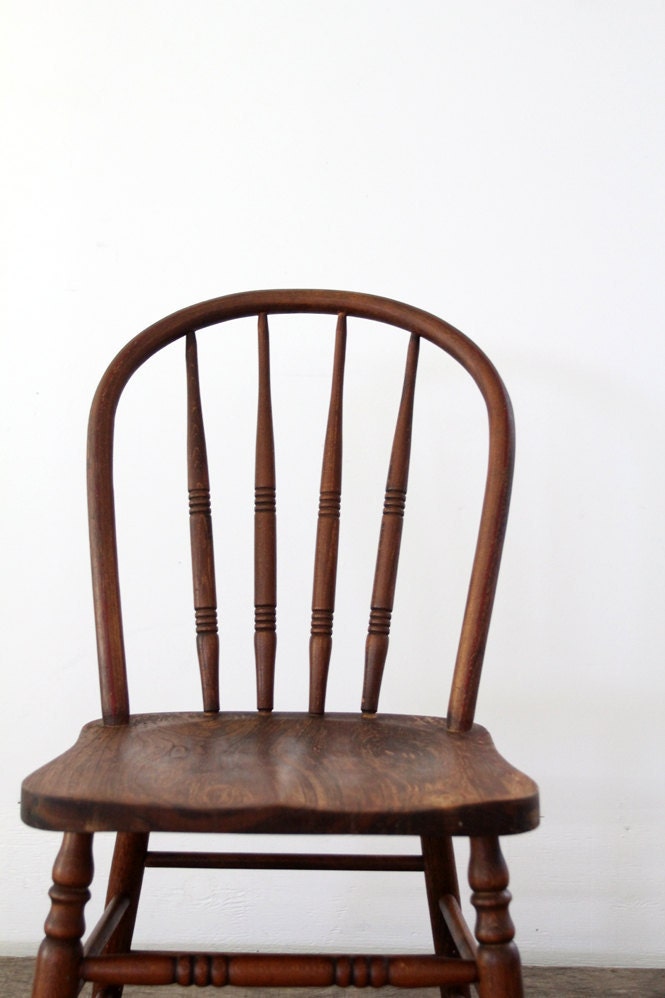 Vintage Spindle Back Chair / Wood Dining Chair