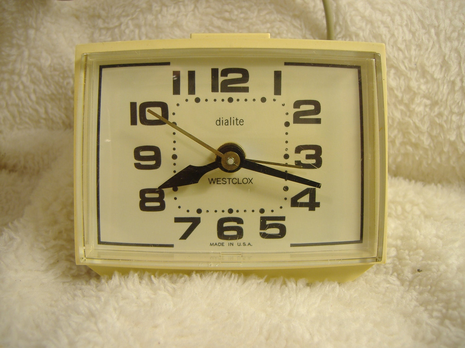 Vintage 1970s Westclox Dialite Electric Alarm Clock. Model
