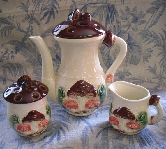 Vintage Japan 14 Piece Mushroom Coffee or Tea Set