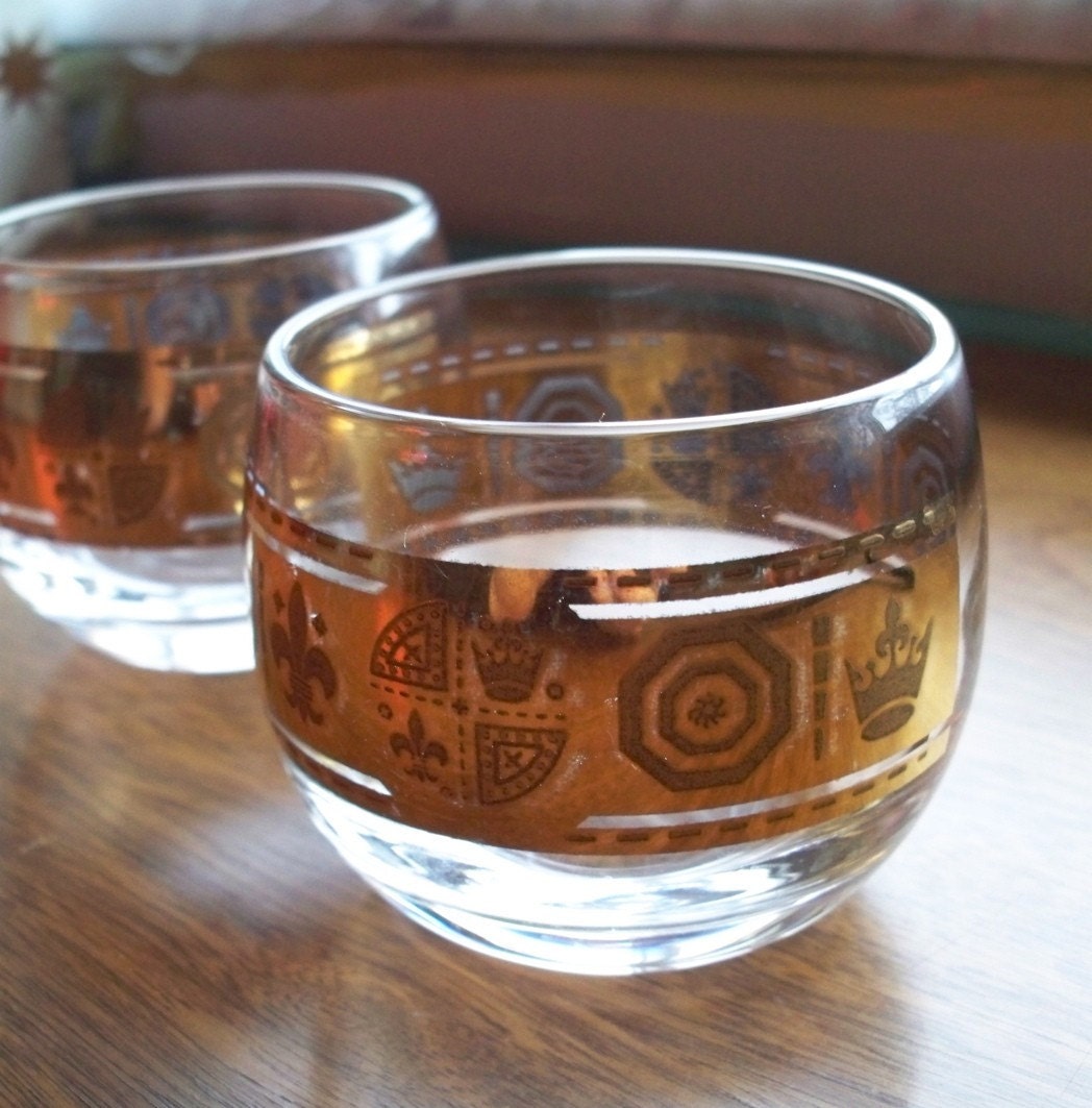 round whiskey glasses