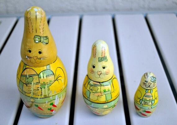 wood nesting easter bunnies