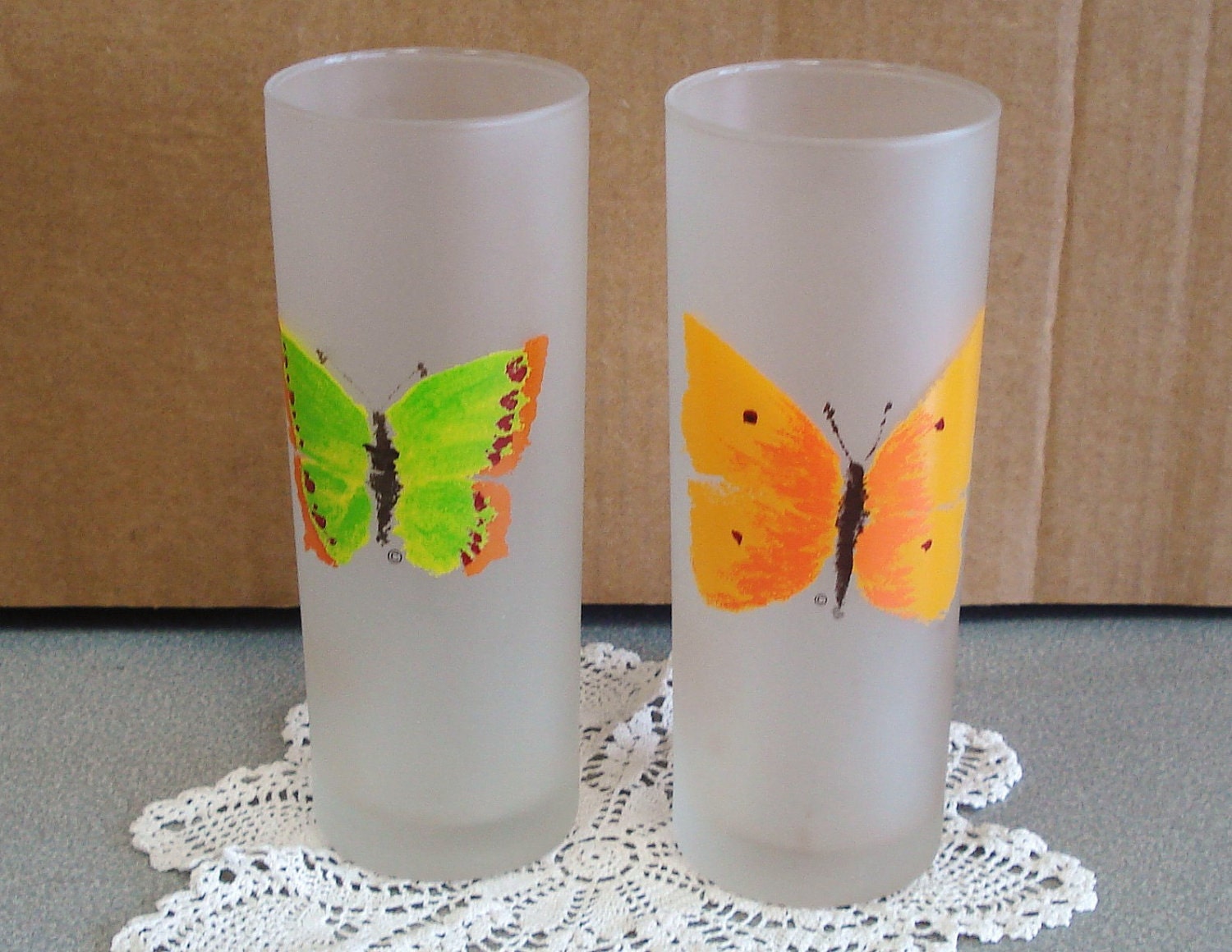 DARTINGTON DESIGN France 2 Frosted Glass Butterfly Beverage