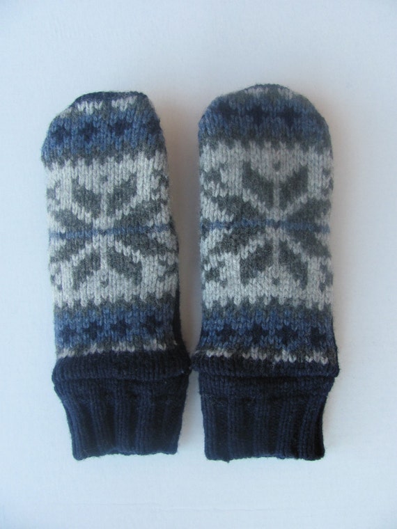 Recycled Sweater Mittens - DIY Craft Project Instructions