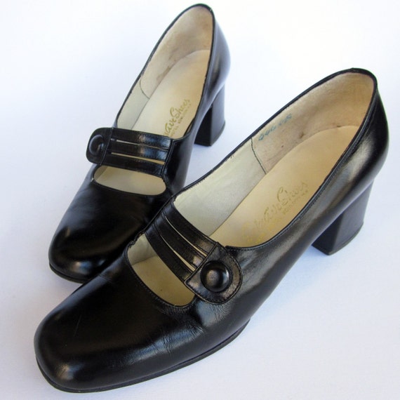 Items similar to vintage 60s patent black mary jane shoes - 6 on Etsy