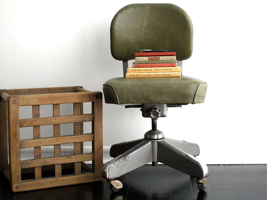 Vintage Steelcase Chair Vintage Industrial By SnapshotVintage   Il Fullxfull.294417701 