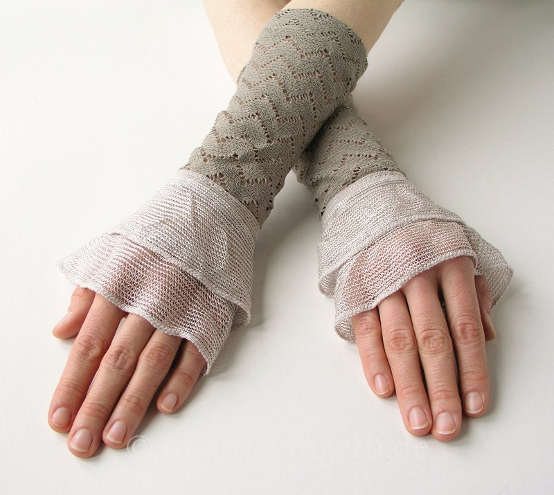 Cuffs / Mittens with Flounce by mandaringold on Etsy