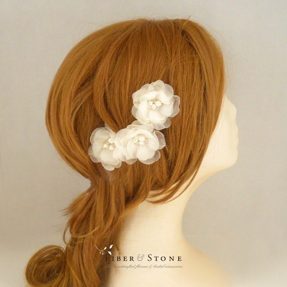 Ivory Bridal Hair Flowers, Pure SILK, Flower Wedding Hair Clips, Wedding Hair Flowers, Spring Wedding Hairpiece, 9 Freshwater pearls