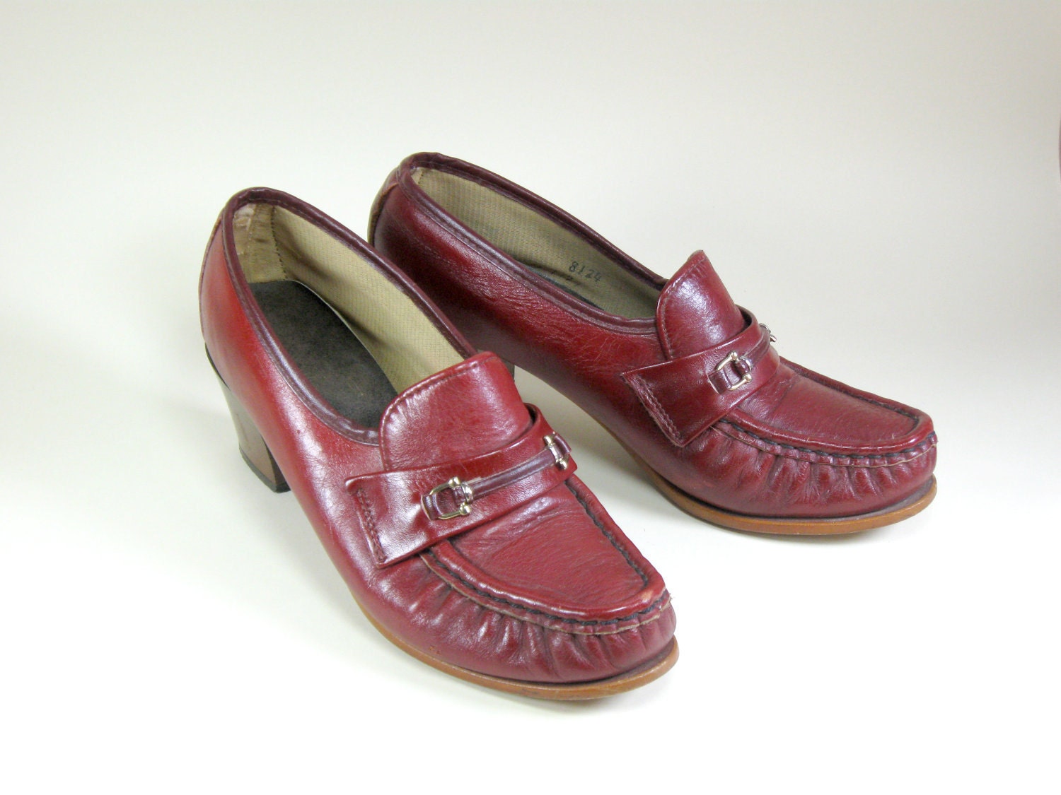 1970s Oxblood Heeled Loafers Leather Granny Shoes Womens Size