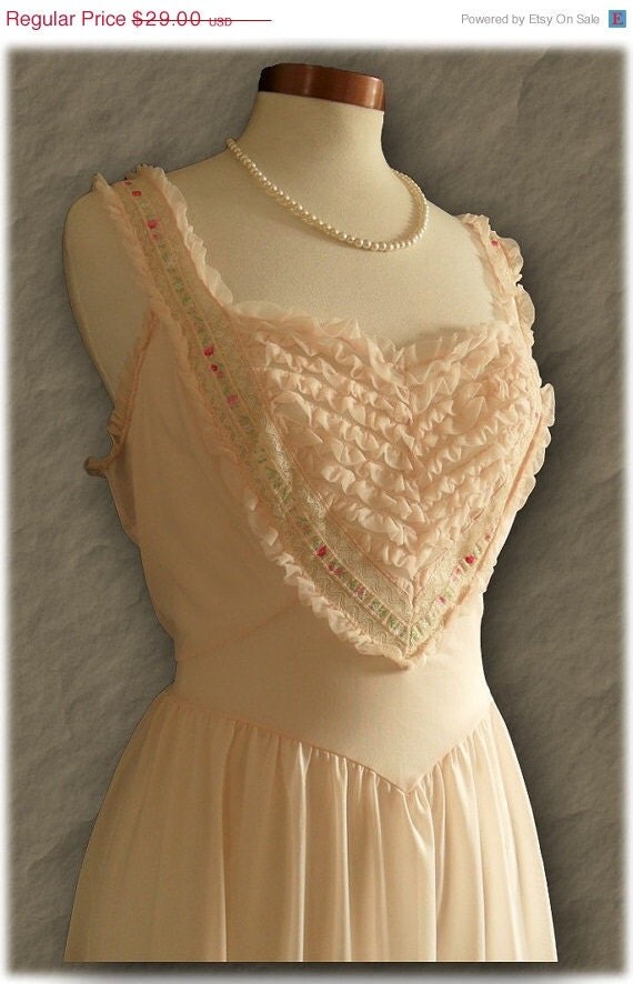 SALE: Kayser 1950's vintage large long nightie nightgown