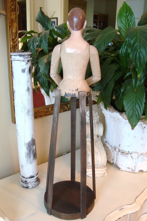 Beautiful Santos Cage Doll Articulated Mannequin