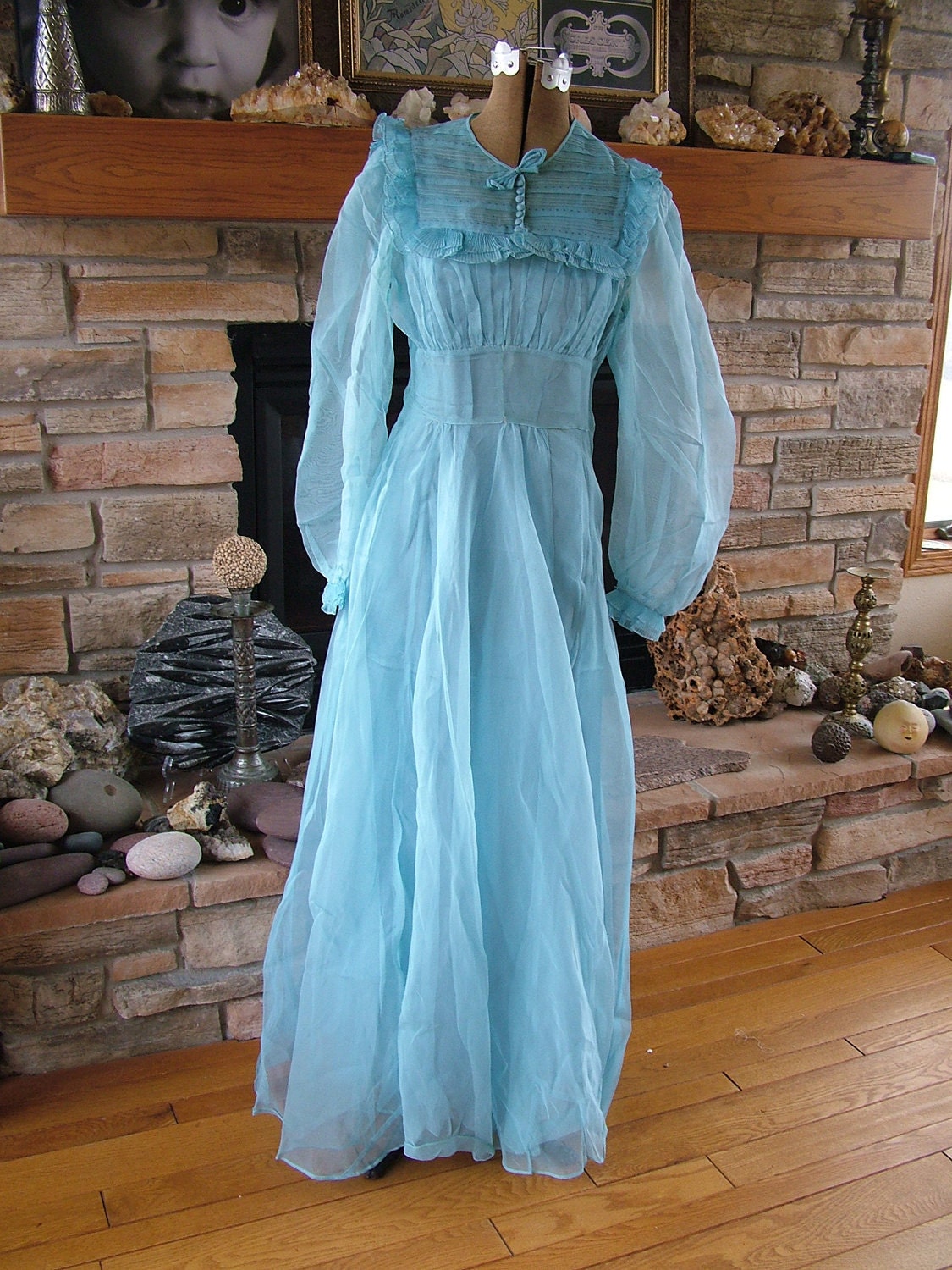 Wedding dress bridesmaid attendants robins egg blue 1930s