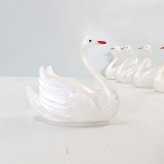 baby shower hong favors kong DrVintage favor plastic party vintage swans white container by