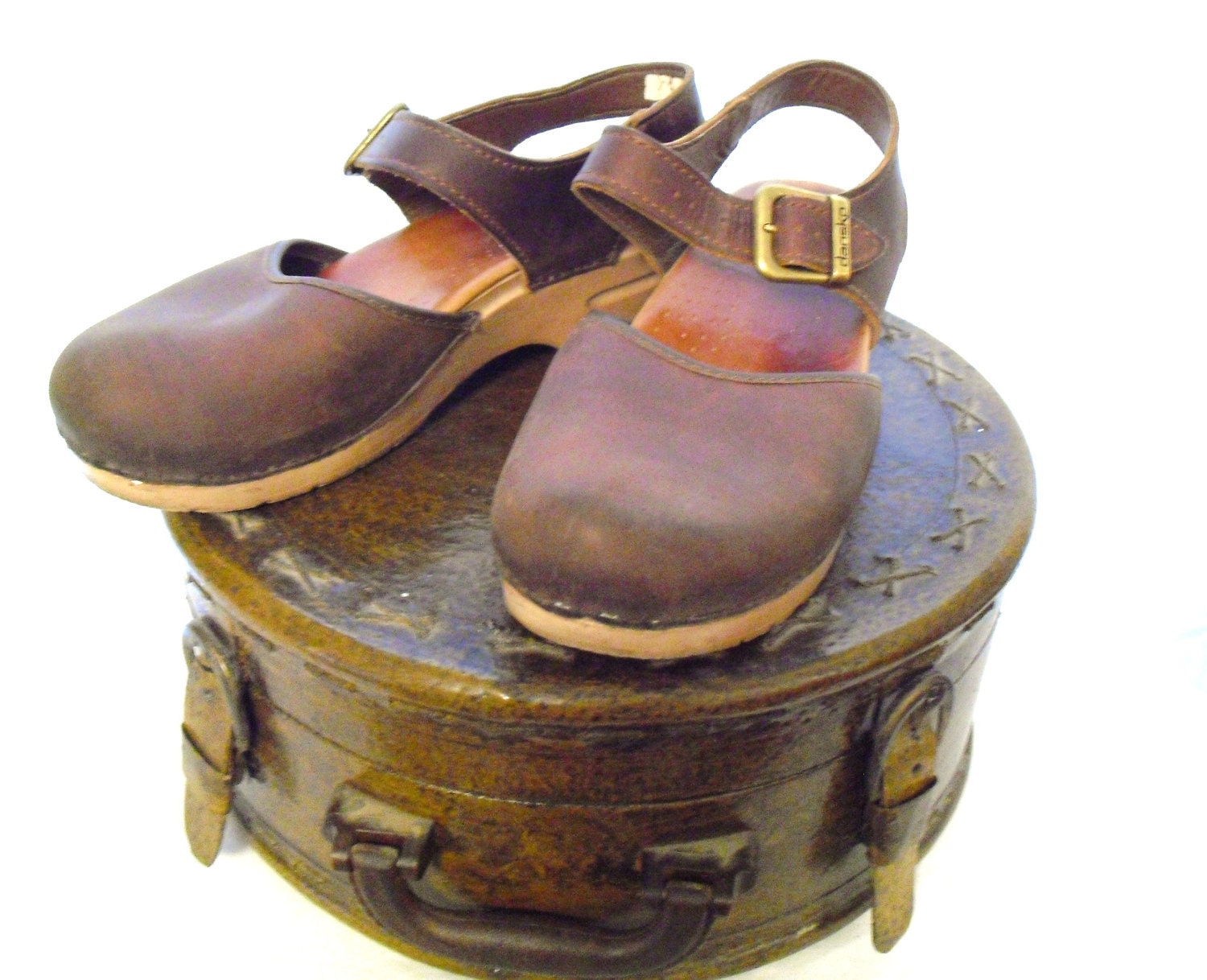 dansko sanita clogs