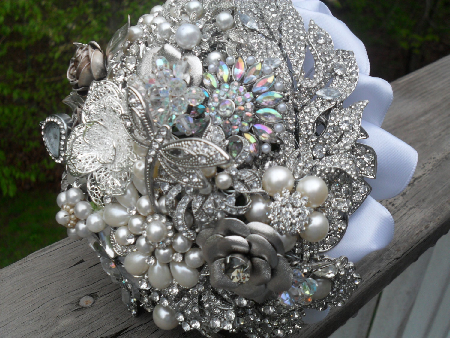 jeweled wedding bouquets