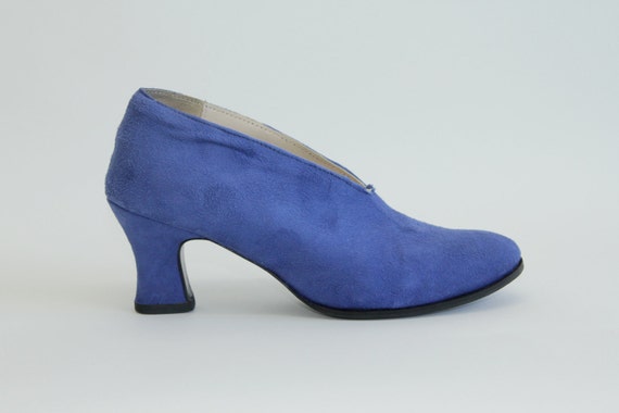 blue and brown pumps