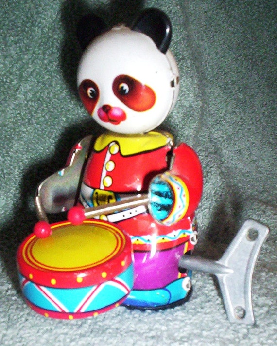 Vintage Tin WIndup Toy. Tin Windup Toy Bear Playing Drum.