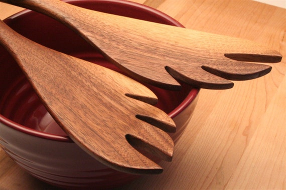 wood serving and Walnut utensils  pasta serving Wooden for from salad Black utensils carved pasta