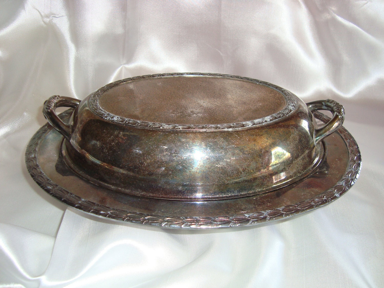 Vintage Silverplate Serving Dish with Lid TREASURY ITEM