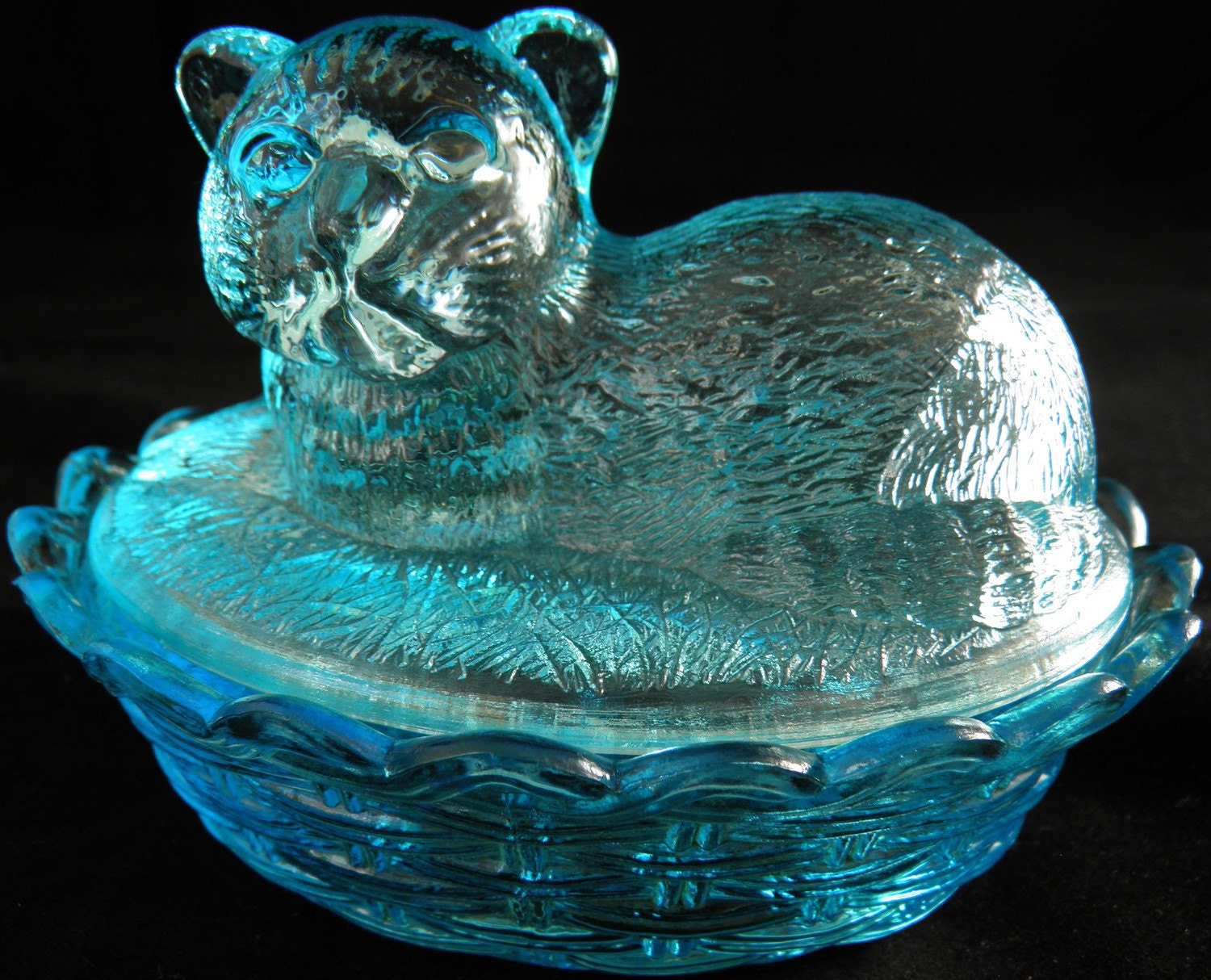 Vintage Blue Glass Cat / Kitten On Nest Lidded Dish
