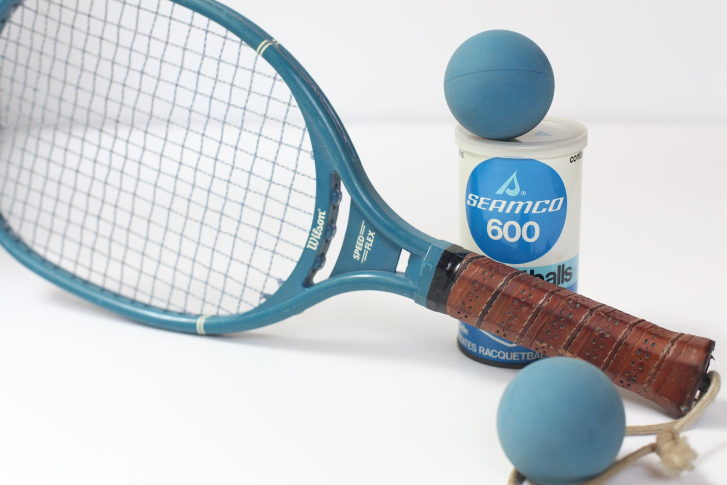 Wilson racquetball racket with TWO balls by thisvintagething