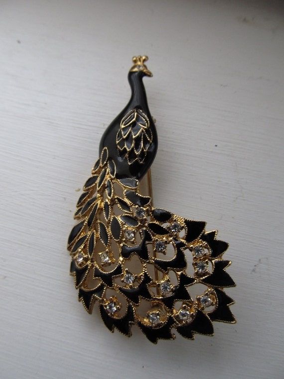 Vintage Gold And Black Enamel Peacock Brooch 6058