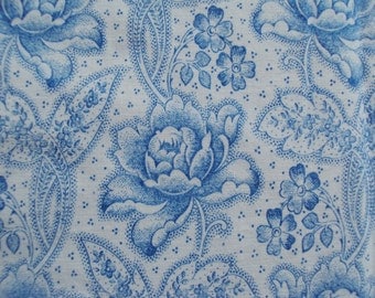Beautiful Vintage Cotton Fabric Blue Roses Flowers Pillows Patchwork Quilting Lavender Bags Feedsack