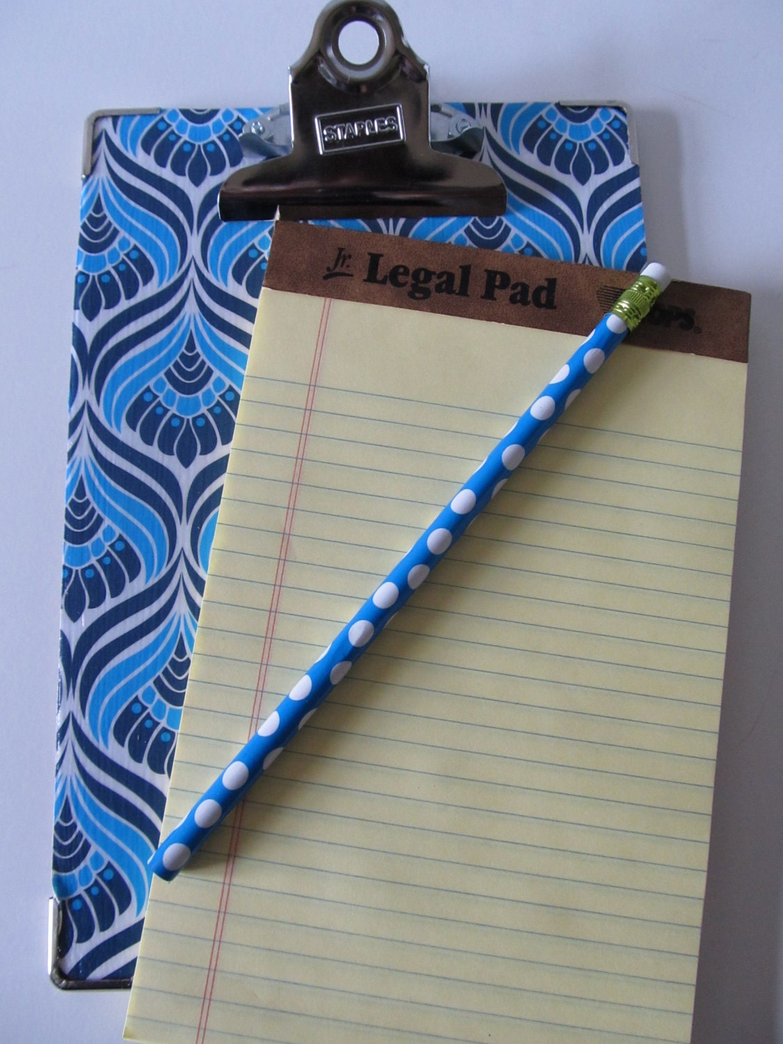 Small Decorative ClipboardBlue Plume Navy and White Boxes