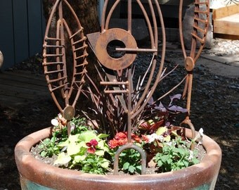 recycled metal garden sculpture, MADE TO ORDER, rusty garden stake, recycled steel, rusty metal garden art, recycled metal garden scupture