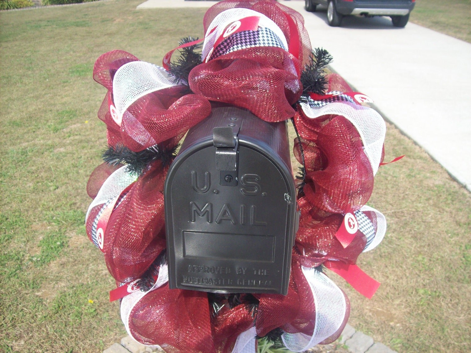 Deco Mesh Alabama Mailbox Swag by lilmaddydesigns on Etsy