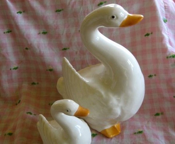 ceramic geese figurines