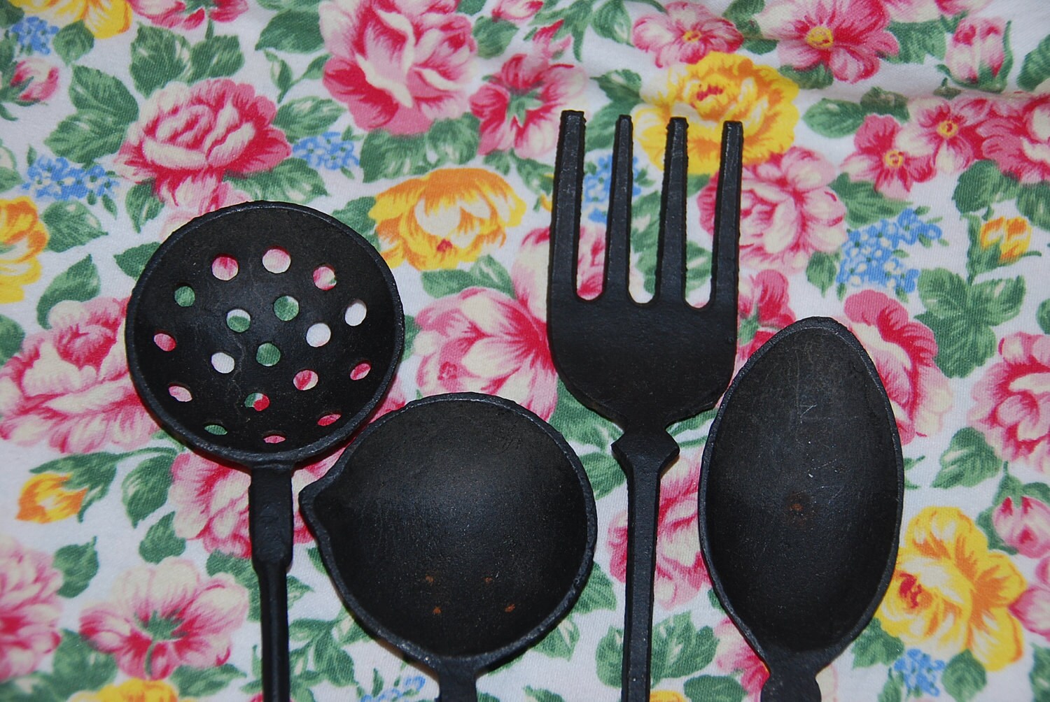 Cast Iron Serving Utensils from Taiwan