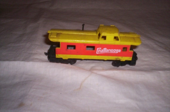 vintage tyco ho toy train car chattanooga caboose by robinsvintage