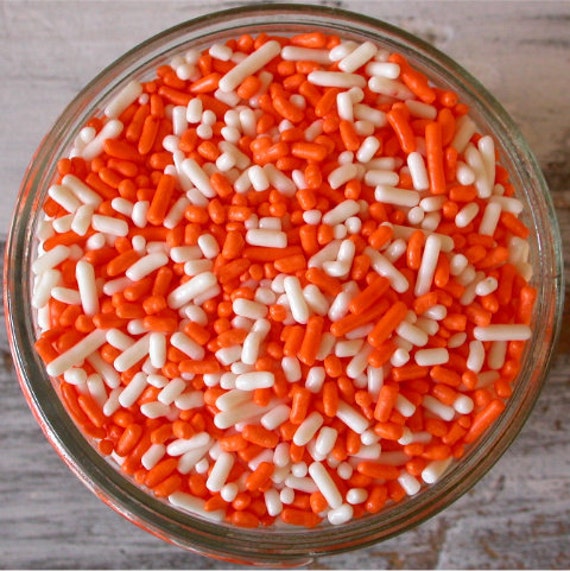 Sprinkles 3 oz Orange and White Jimmies Mix For Cupcakes