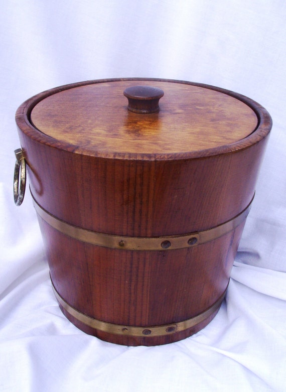 Wooden Ice Bucket with Barrel Design Mid Century Vintage