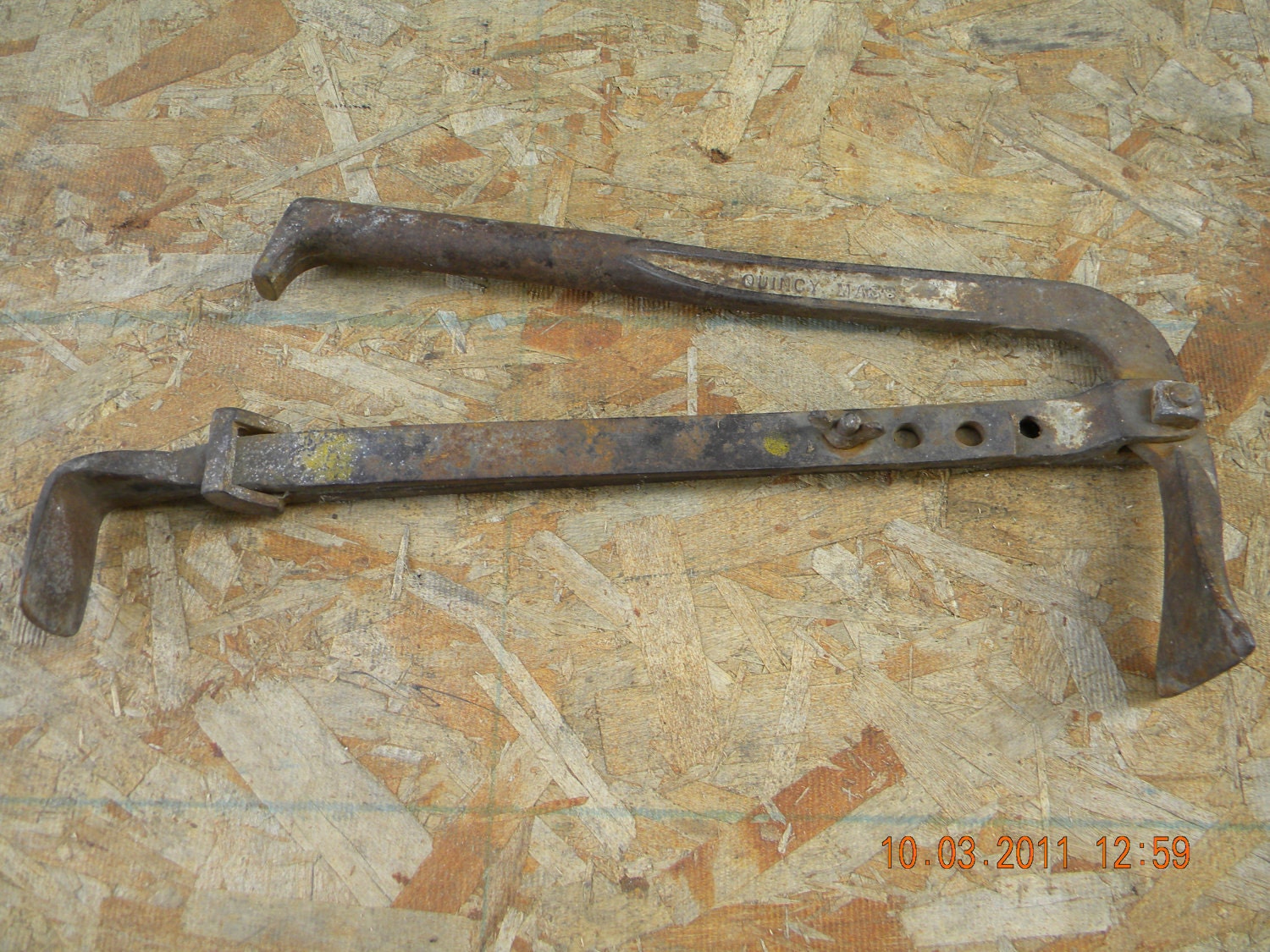 Vintage masonry tool brick carrier/holder