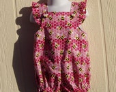 In the Pink Bees Romper Size 24 Months