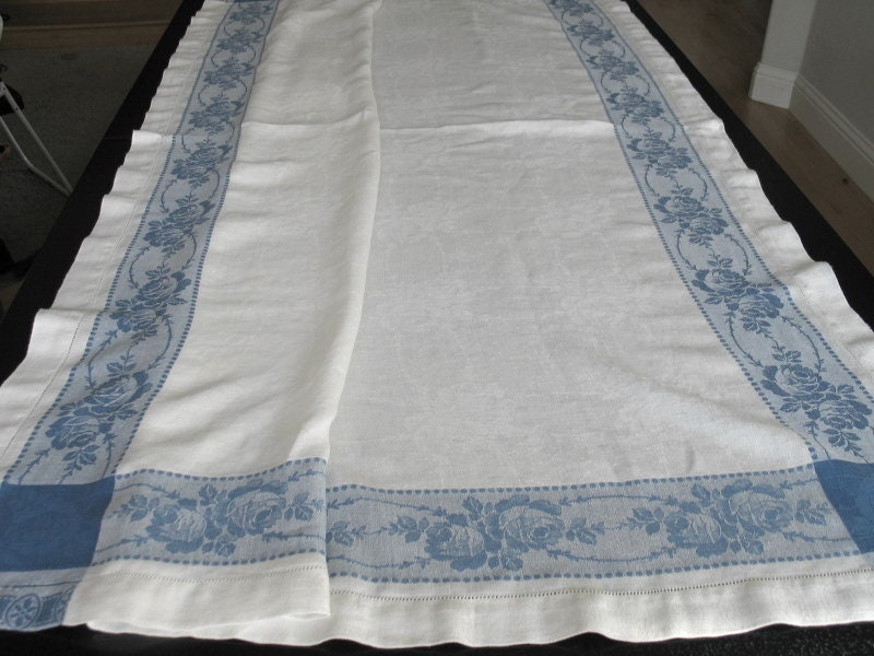 Vintage Blue and White Linen Damask Tablecloth Napkins