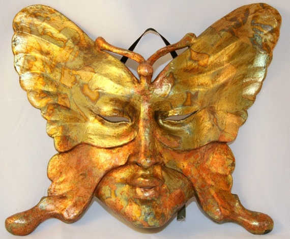 Items similar to Gold Butterfly Venetian Mask - Venetian Masquerade ...