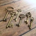 Keys to the Castle - Antique Brass/Bronze Skeleton Key Assortment - Set of 6